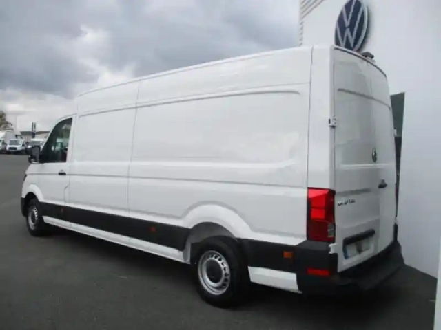 Volkswagen Crafter fg 35 l4h3 2.0 tdi 140ch business traction bva8 — photo 8