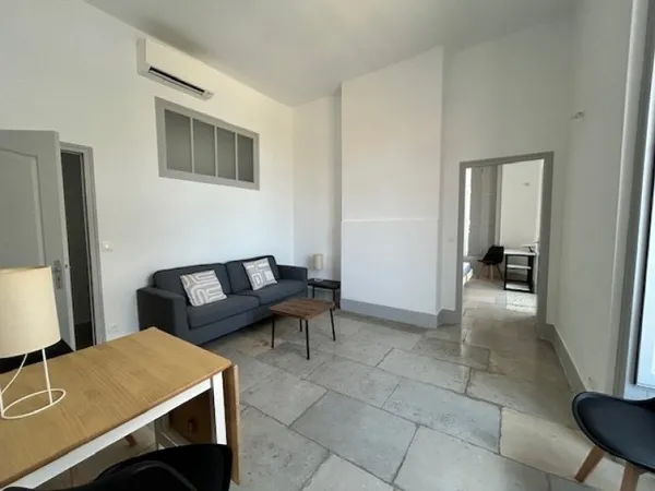 Appartement rénové 3 pièces 58 m²