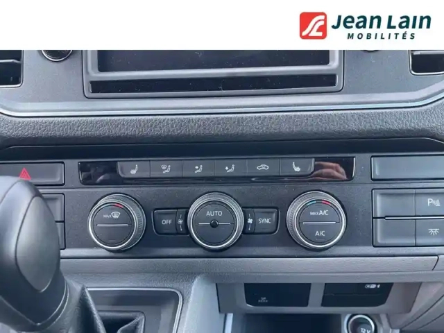 Volkswagen Crafter e- van 35 l3h3 136 ch bva — photo 14