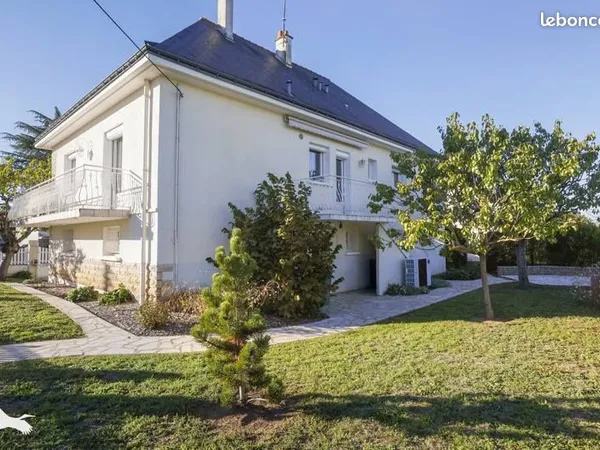 Pavillon 7 pièces 214 m²