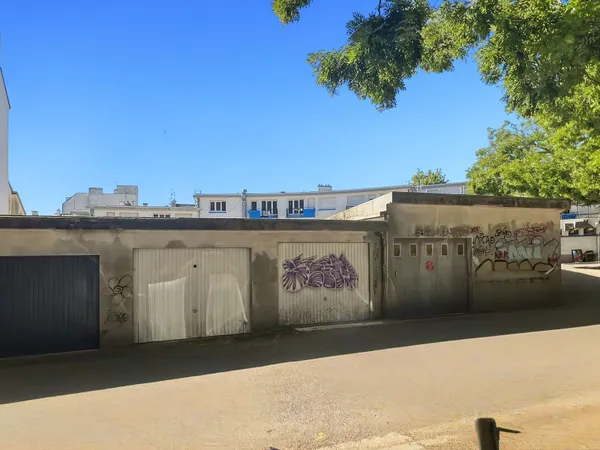 Parking/Garage 15 m²