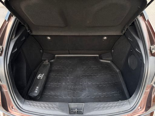 Toyota C-HR 1.8 VVT-i 122 Hybrid 2WD CVT 99 - Distinctive – 2018 – 100514 km – Hybride essence – Boîte Automatique — photo 31