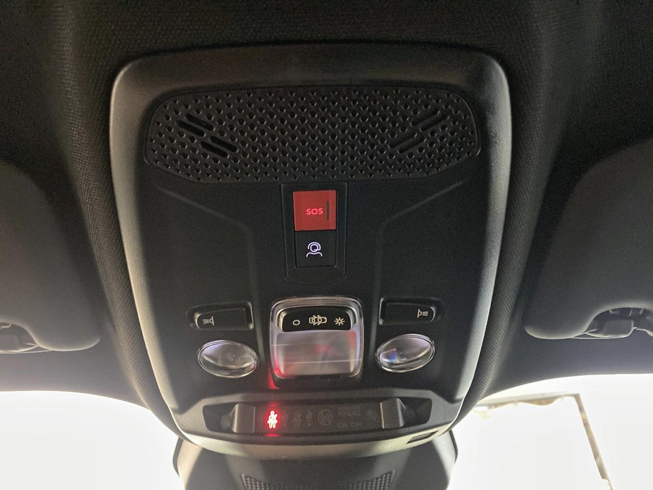 Peugeot 2008 hybrid 145 ch e-dcs6 allure — photo 19