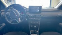 Dacia Sandero 1.0 TCe 90ch Expression — photo 11