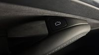 Tesla Model 3 Standard RWD Plus MY22 — photo 30