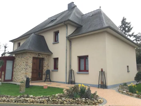 Maison 10 pièces 246 m²