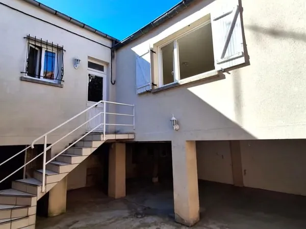 Immeuble 1 pièce 102 m²