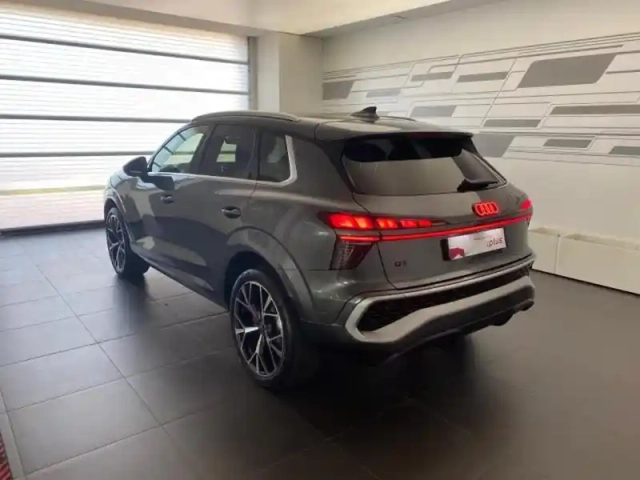 Audi Q3 1.5 e-hybrid 272ch s line s tronic 6 — photo 5
