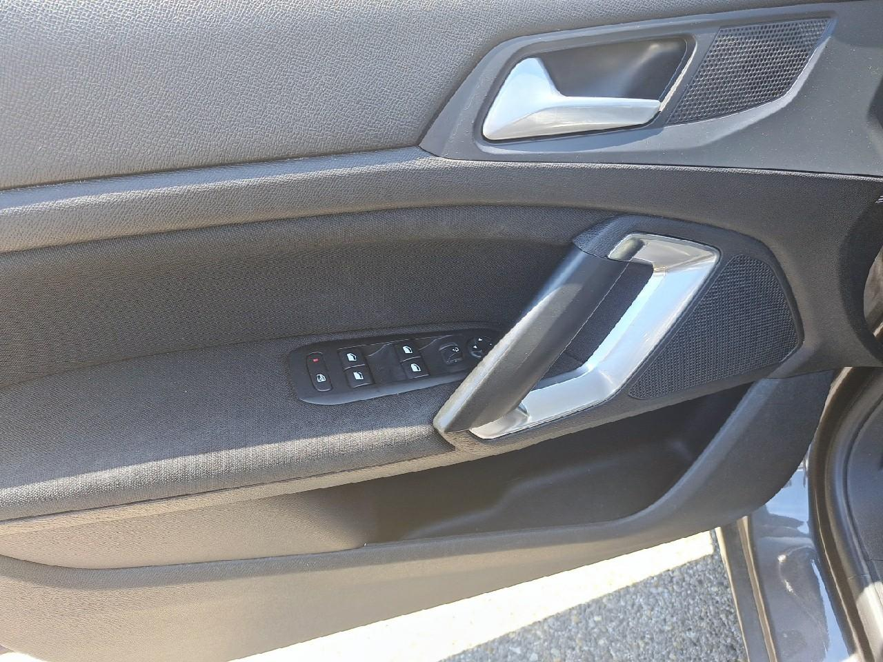 Peugeot 308 bluehdi 130ch s&s eat8 active business — photo 12
