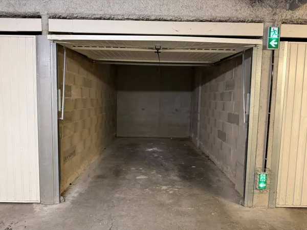Parking 13 m²