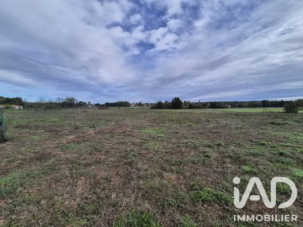 Terrain 3500 m²