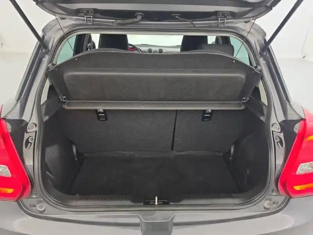 Suzuki Swift 1.0 boosterjet auto — photo 51