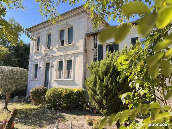 Maison 7 pièces 180 m²