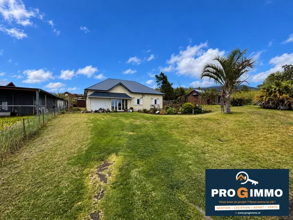 GRAND COUDE - MAISON T4 + CHALET INDÉPENDANT SUR 1 628 M² : UN
