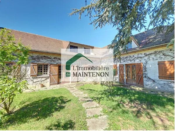 Maison 8 pièces 258 m²