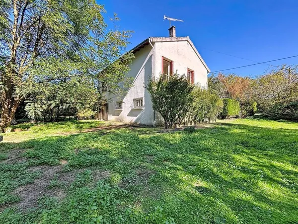 Maison traditionnelle à fort potentiel - 2 min du centre de Lavaur