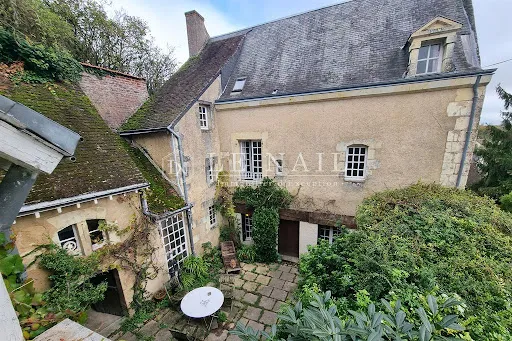 Maison 8 pièces 255 m²