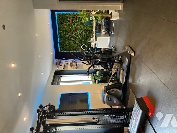 Local d'activités 72 m²