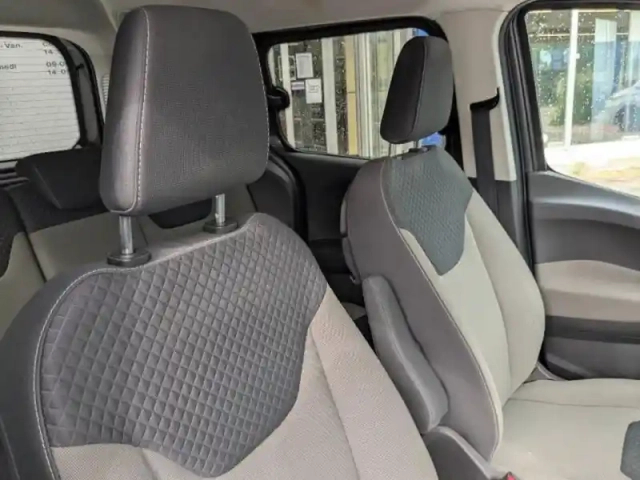 Ford Tourneo Courier 1.0e 100ch titanium — photo 7