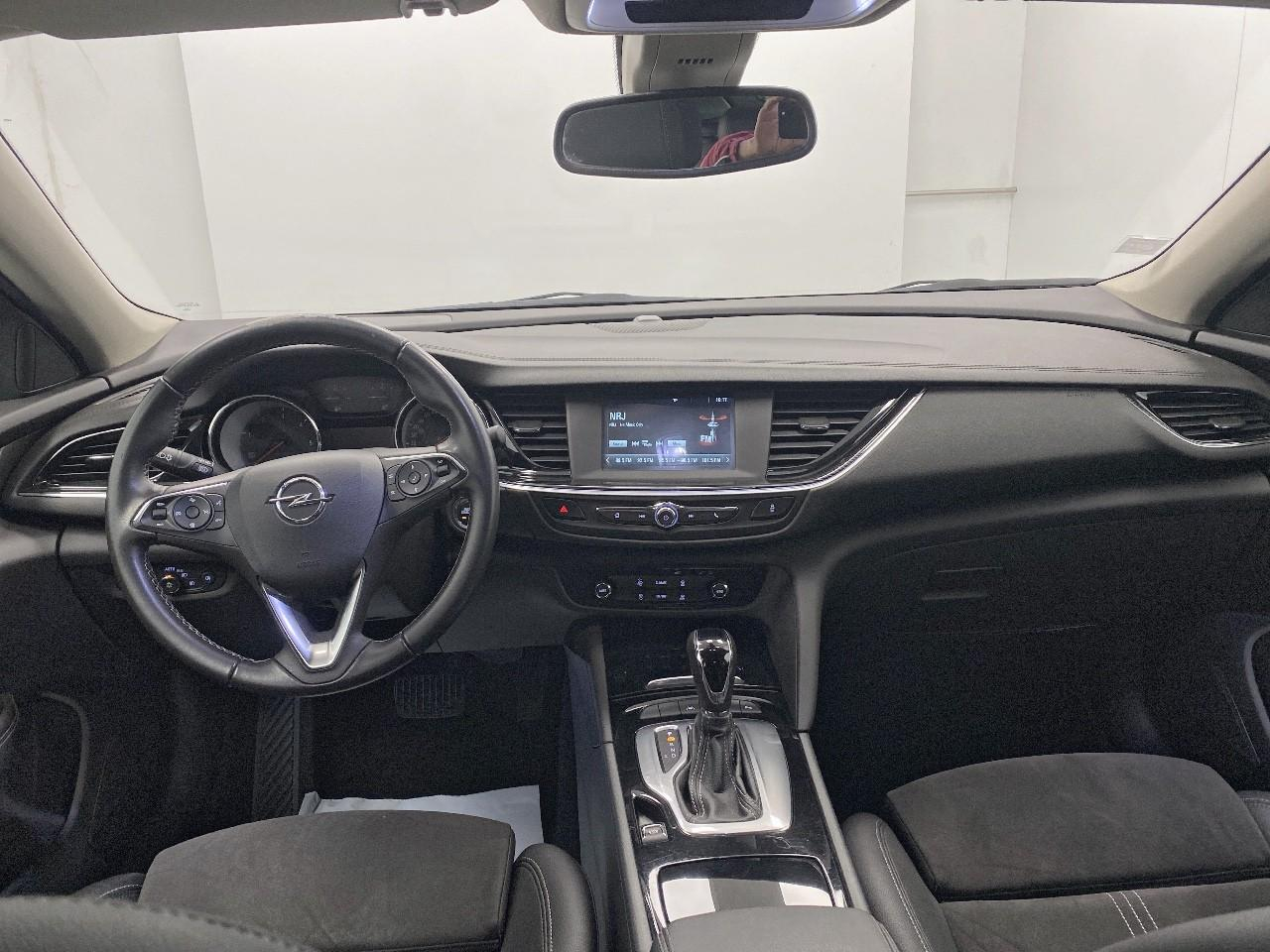 Opel Insignia grand sport 1.6 diesel 136 ch bva6 elite — photo 8