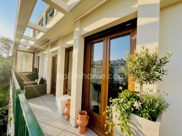 À vendre 3 pièces, le Plessis-Bouchard, 2 Chambres, balcon, cave, proche gare.