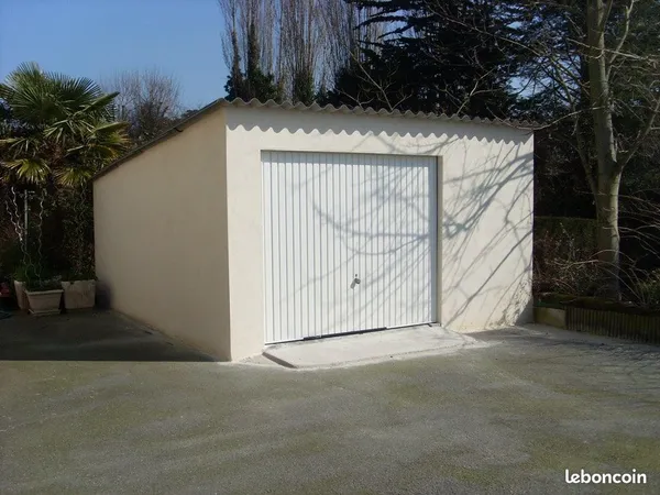 Garage et parking Location Liverdun 100€