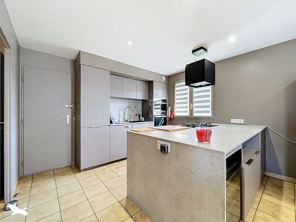 Maison 5 pièces 150 m²