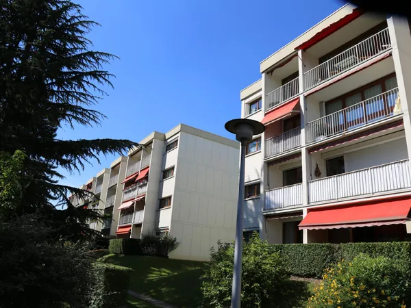 Vaste 5 pièces de 93 m² résidence standing et sécurisée