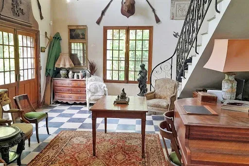 Maison 9 pièces 222 m²