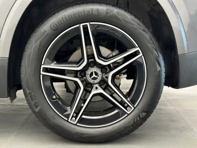 Mercedes Gla 200 d amg line — photo 9