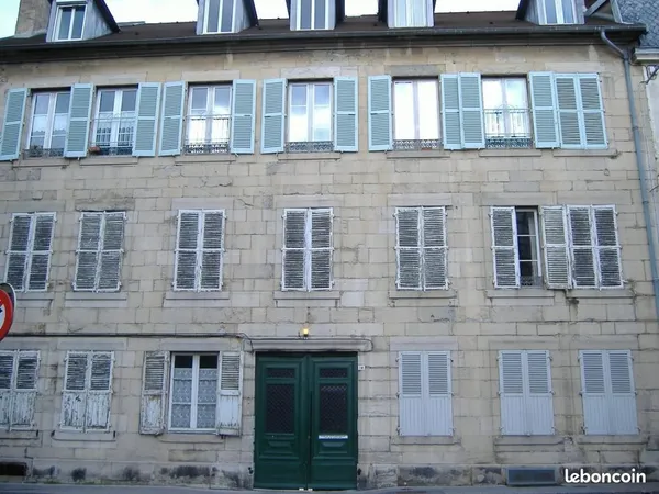 Studio 1 pièce 33 m²