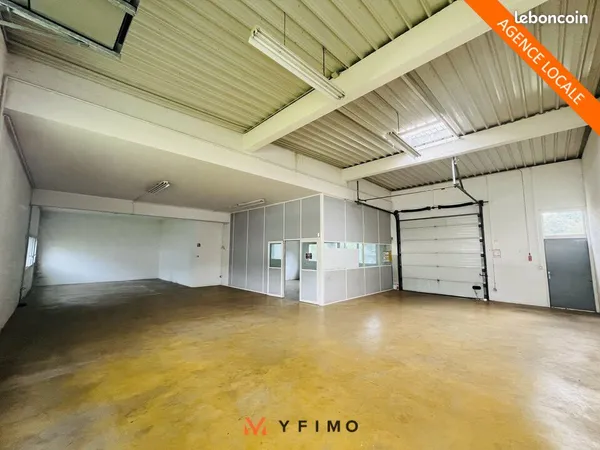 LOCAL D'ACTIVITE 313 m² TRAPPES