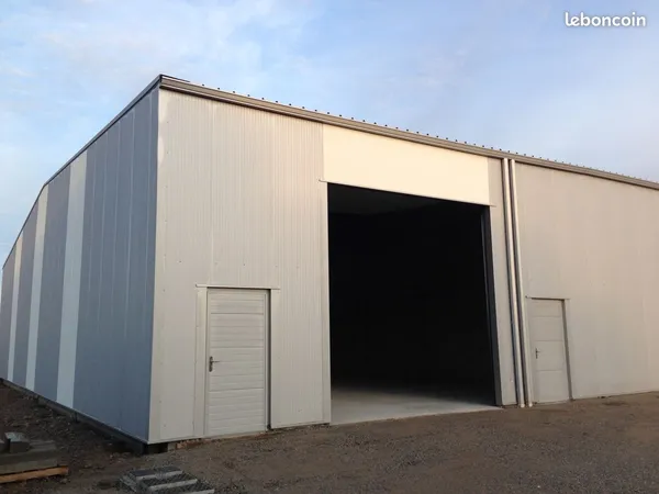 Local industriel 246 m2