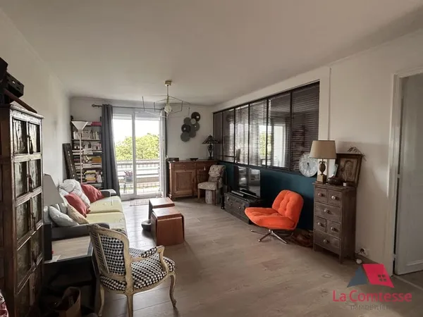 APPARTEMENT T4 AU CALME GARAGE DERNIER ETAGE