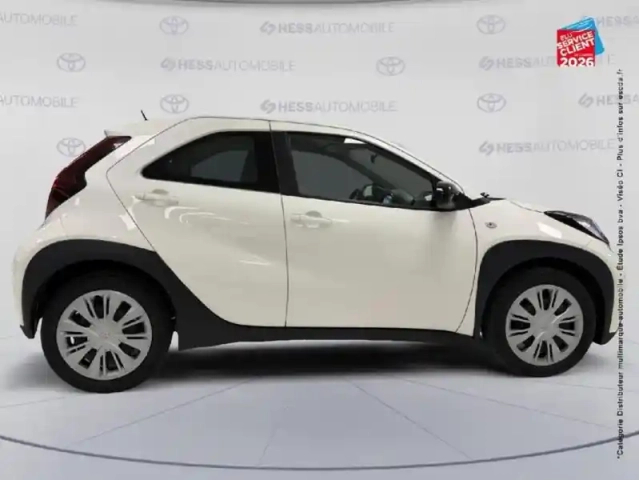 Toyota Aygo x 1.0 vvt-i 72ch dynamic my23 — photo 4