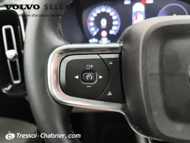Volvo Xc40 t4 recharge 129+82 ch dct7 ultimate — photo 19