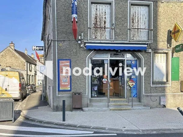 Local commercial 139 m²