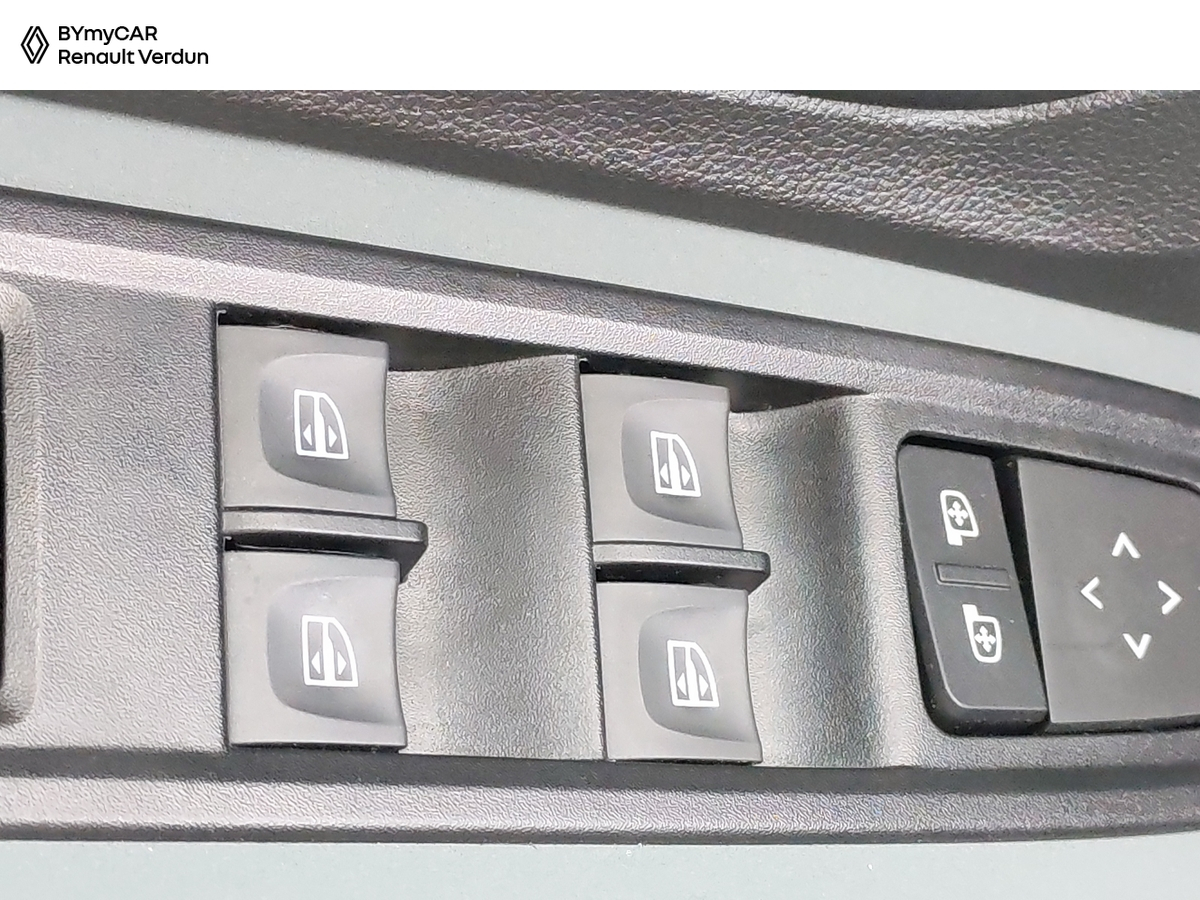 Dacia Jogger Hybrid 155 5 pl — photo 17