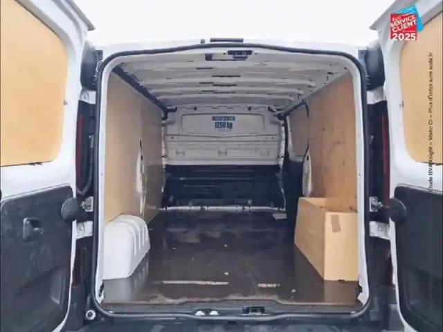 Renault Trafic fg l2h1 1300 2.0 dci 120ch grand confort s&amp;s e6 — photo 7