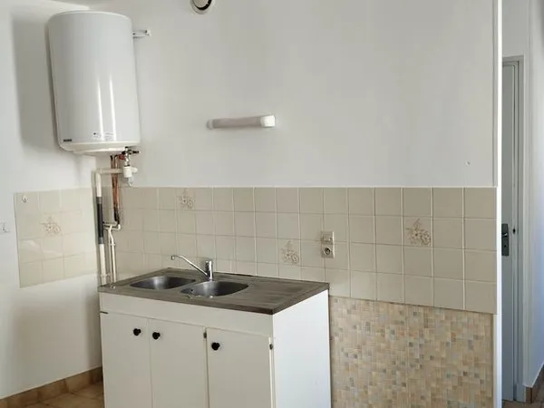 Appartement Location Tournon-sur-Rhône 1p 23m² 380€