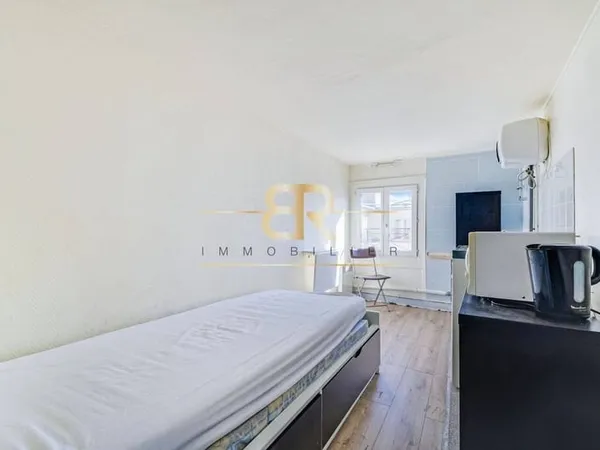 Studio 1 pièce 10 m²
