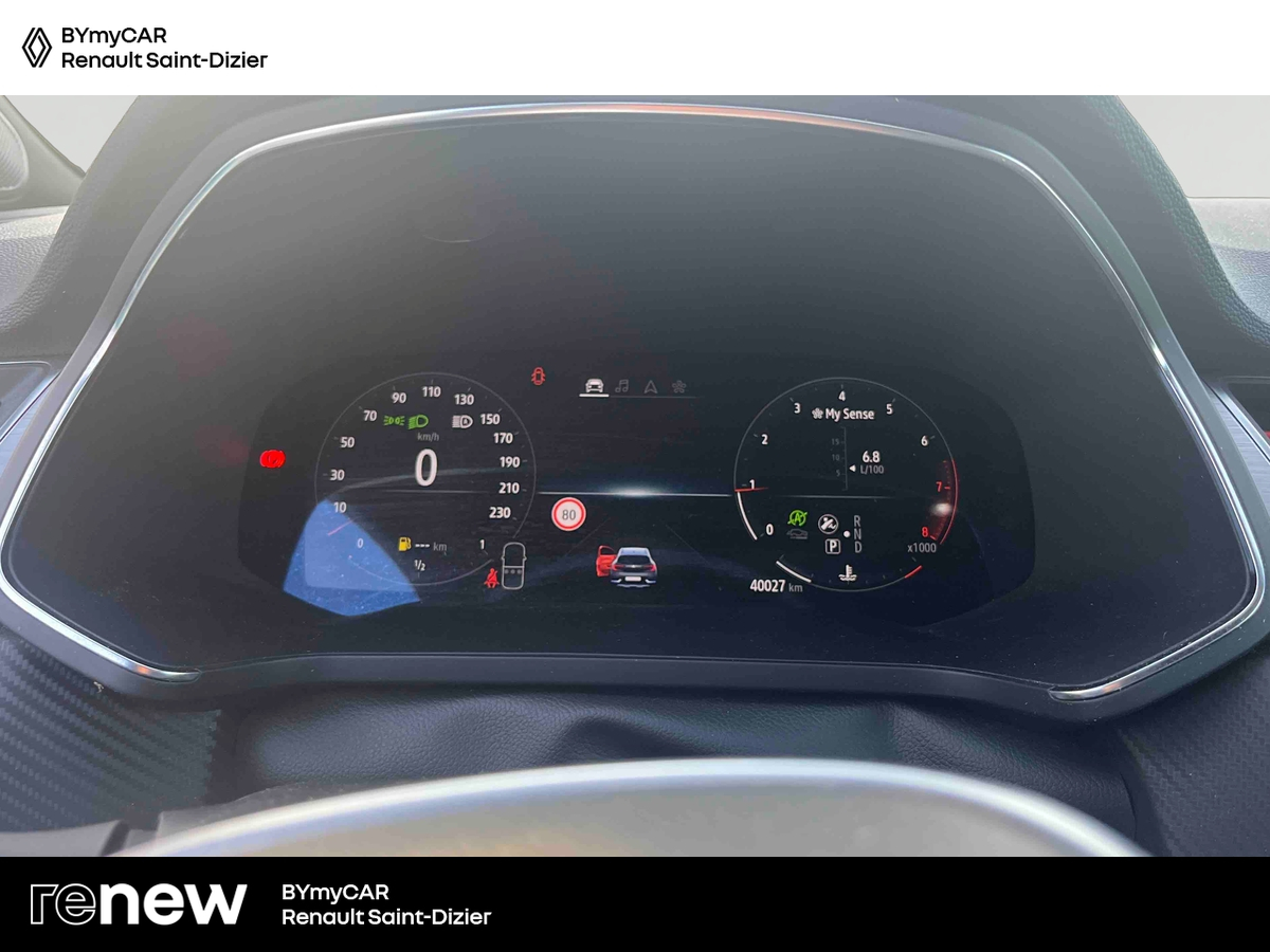 Renault Captur mild hybrid 160 EDC — photo 17