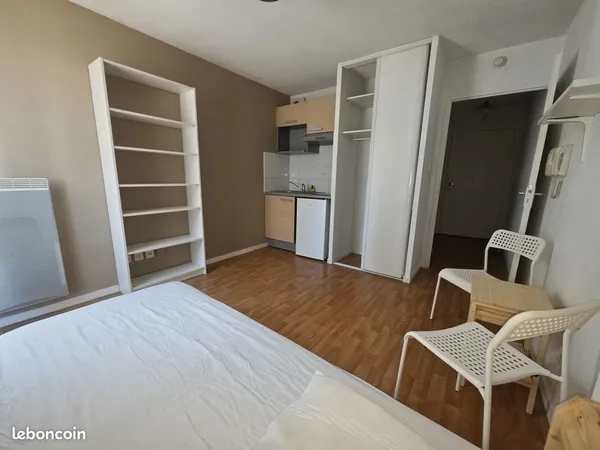 Studio meublé hauts pavés