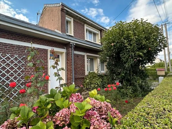 Agréable maison de 100 m2, au calme à proximité des écoles et du centre-ville