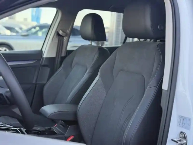 Volkswagen Golf 1.5 ehybrid 204 dsg6 — photo 13