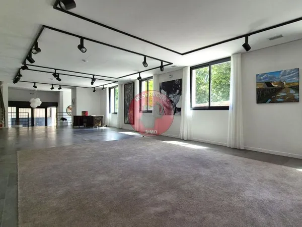 Location / Bureau - 345 m²