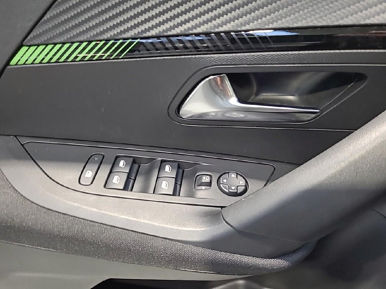 Peugeot 2008 puretech 100 s&s bvm6 active — photo 23