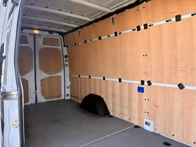 Mercedes Sprinter 315 cdi fourgon prta 7t 43 l3h — photo 4