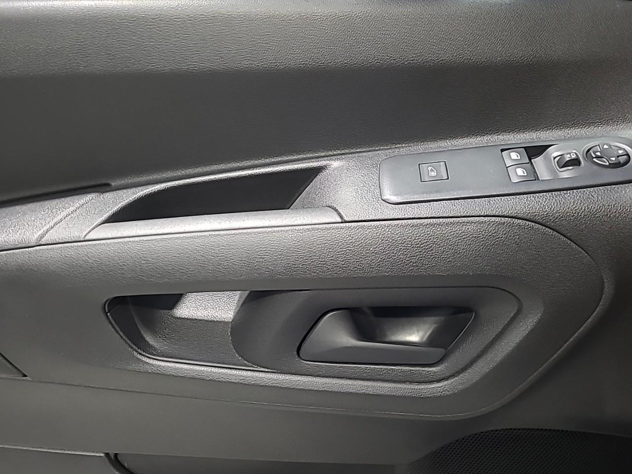 Citroën C3 Aircross puretech 130 s&s eat6 shine pack — photo 26