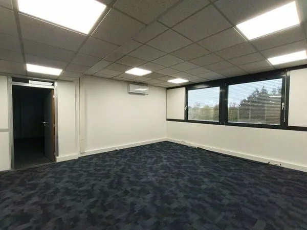 Bureau 108 m²